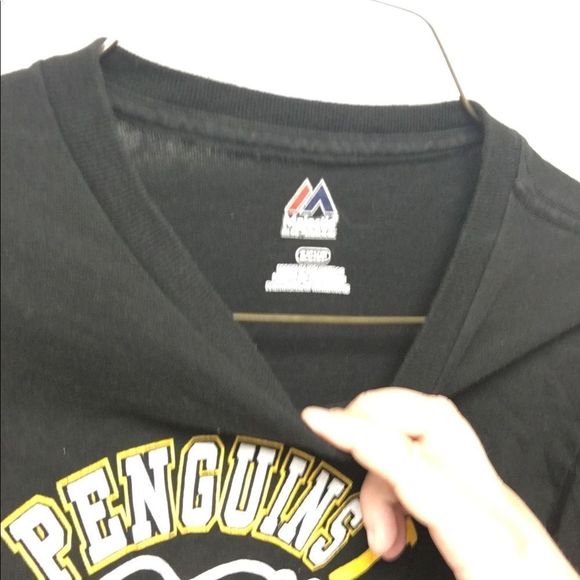 Pittsburgh Penguins Majestic Longsleeve Mens size Small - Picture 6 of 9